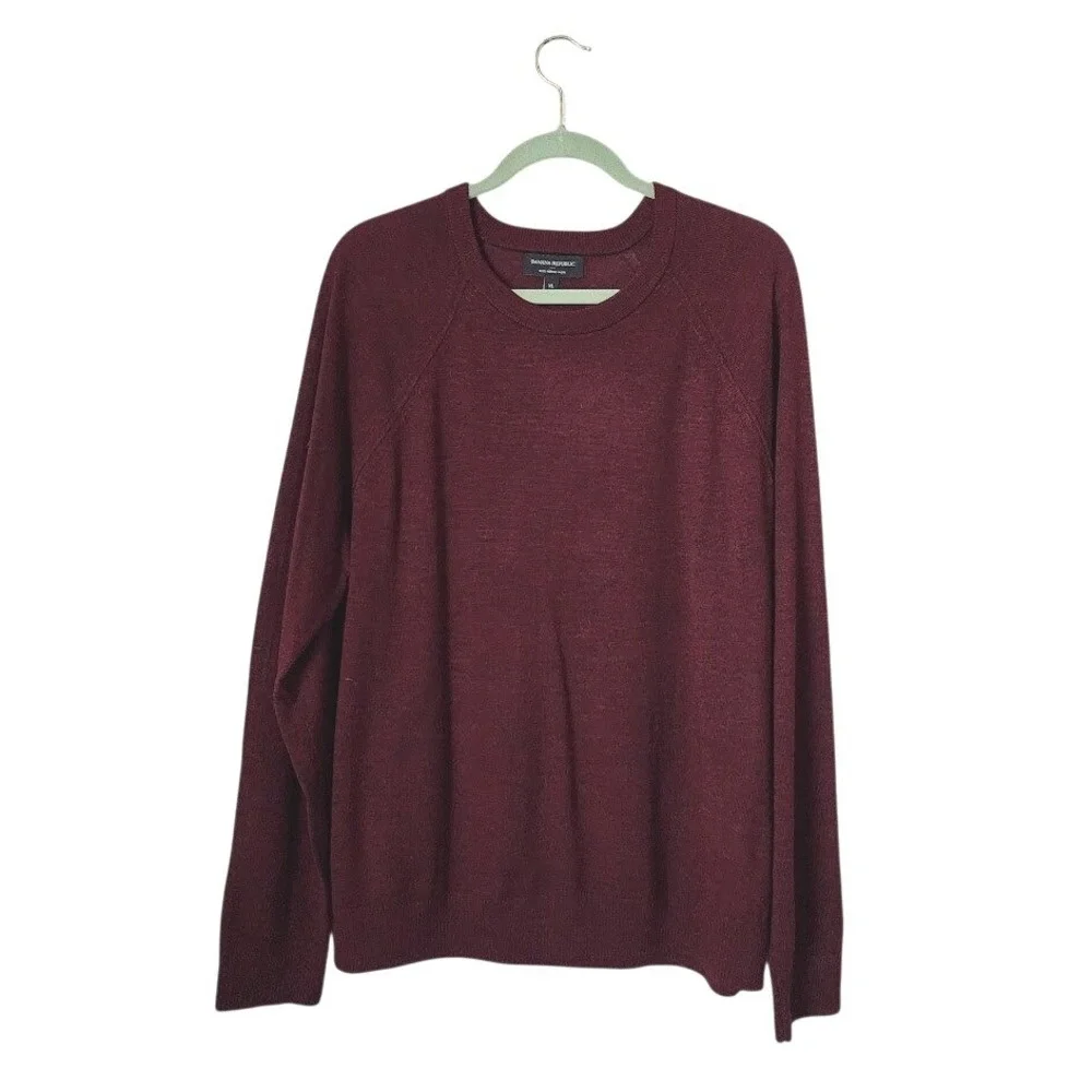 BANANA REPUBLIC 100% Merino Wool fine knit crewneck sweater in maroon XL
